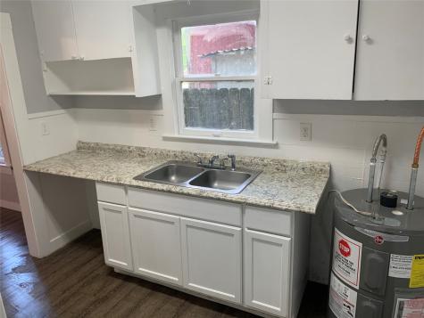 719 W Willis Street Alvin TX 77511