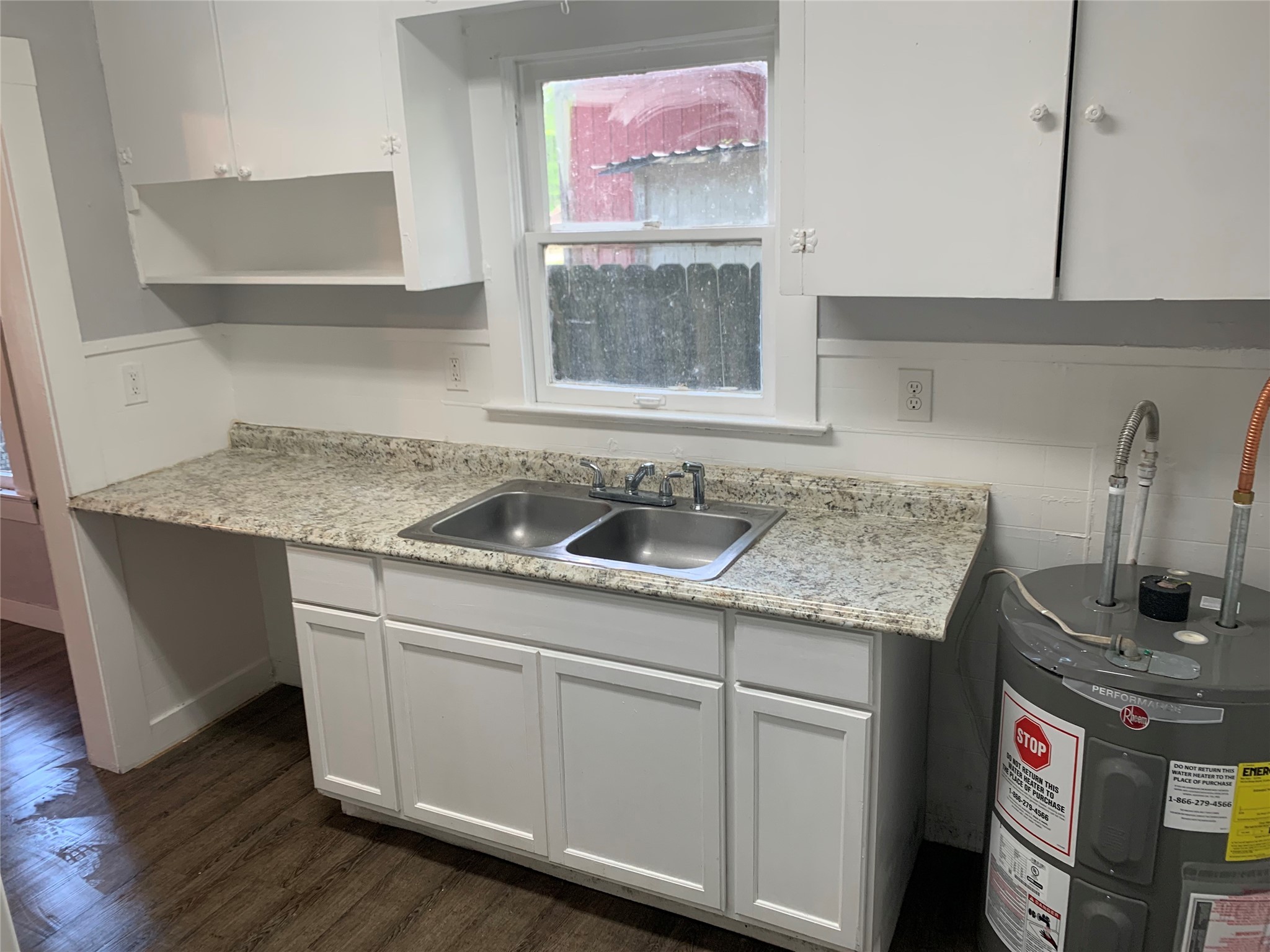 719 W Willis Street Alvin TX 77511