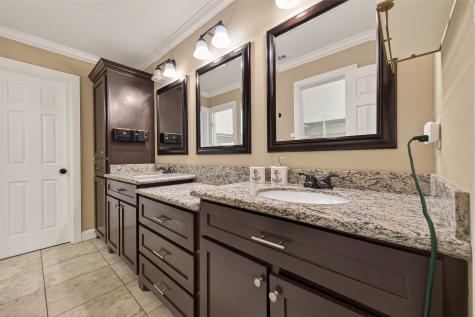 11414 Meadow Lake Drive Houston TX 77077