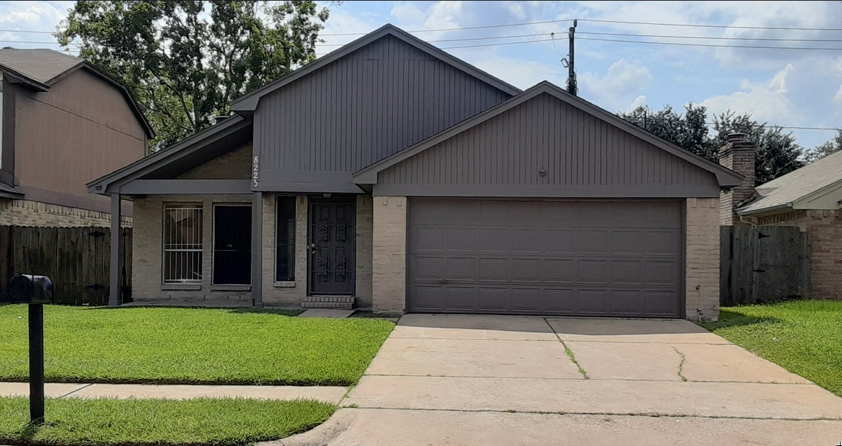 8223 Furlong Lane Houston TX 77071