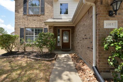 1915 Palmetto Park Court Katy TX 77493