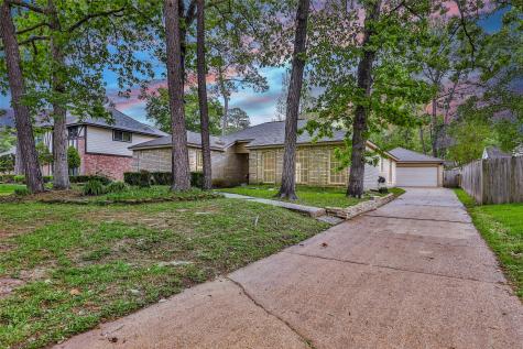 3426 Riverwood Park Drive Kingwood TX 77345