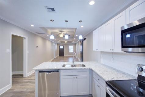 4220 Delhi Street Houston TX 77022
