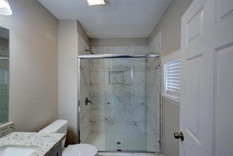 4220 Delhi Street Houston TX 77022