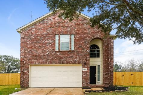 1402 Barras Street Alvin TX 77511