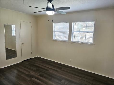 126 Boston Avenue Nederland TX 77627