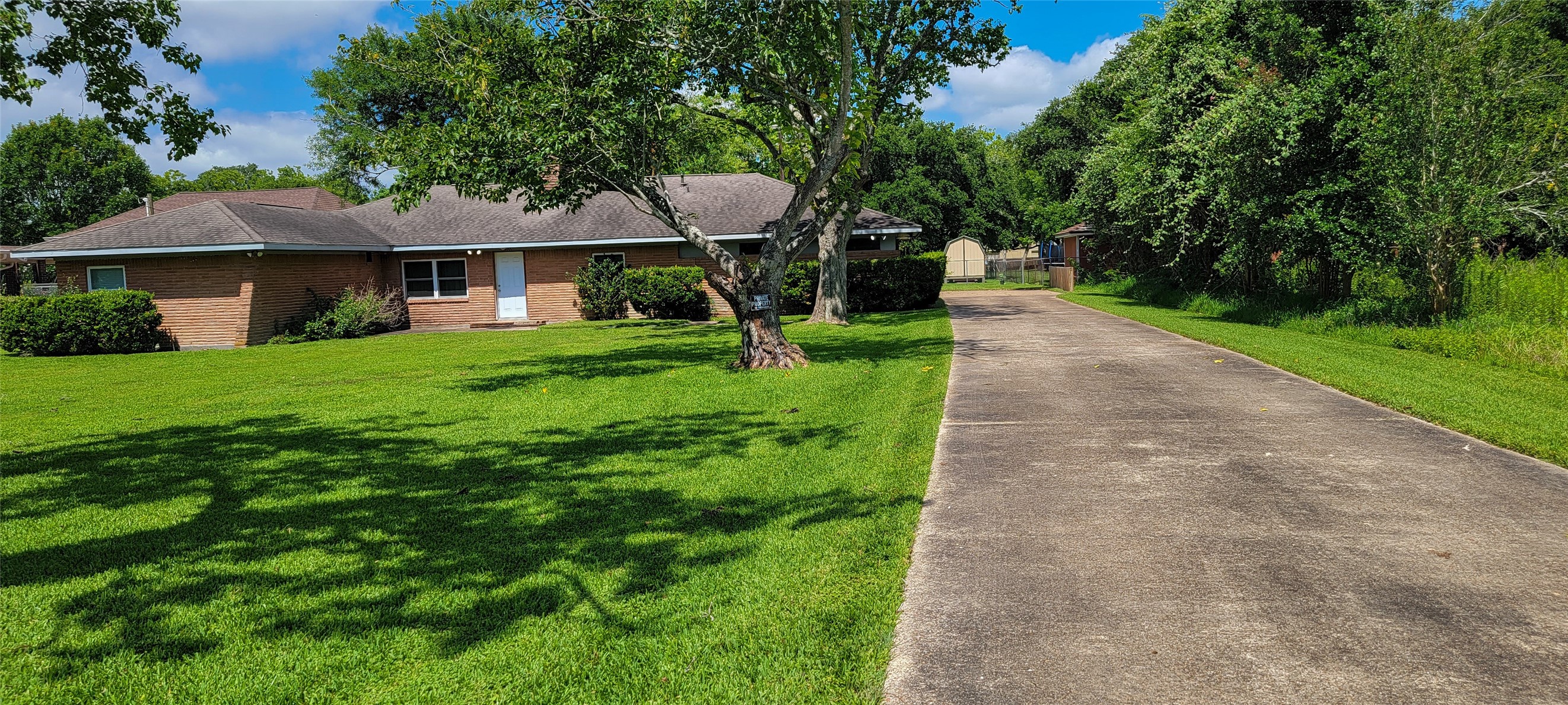 3300 Dickinson Avenue Dickinson TX 77539