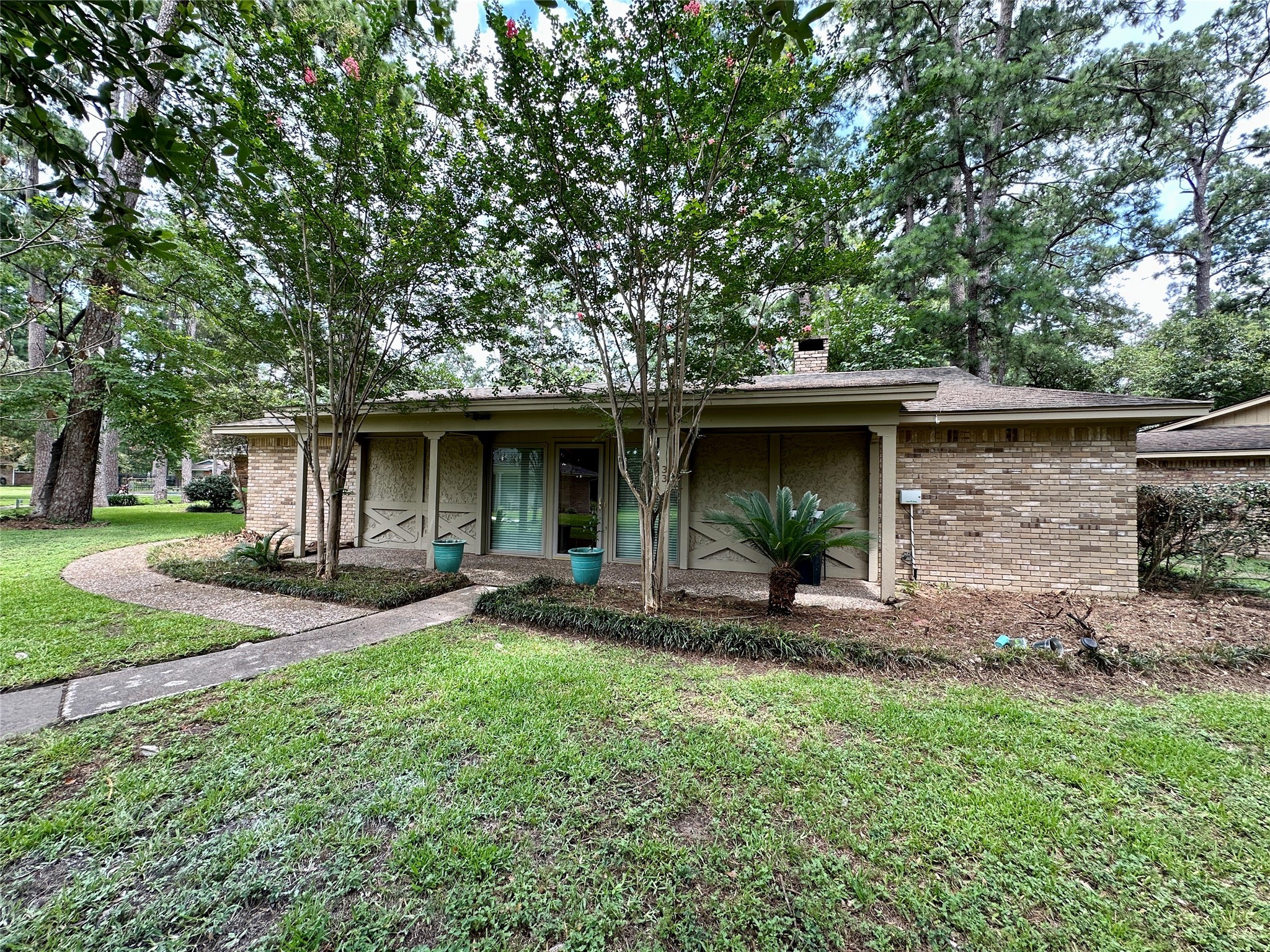 33 Champions Colony W Houston TX 77069