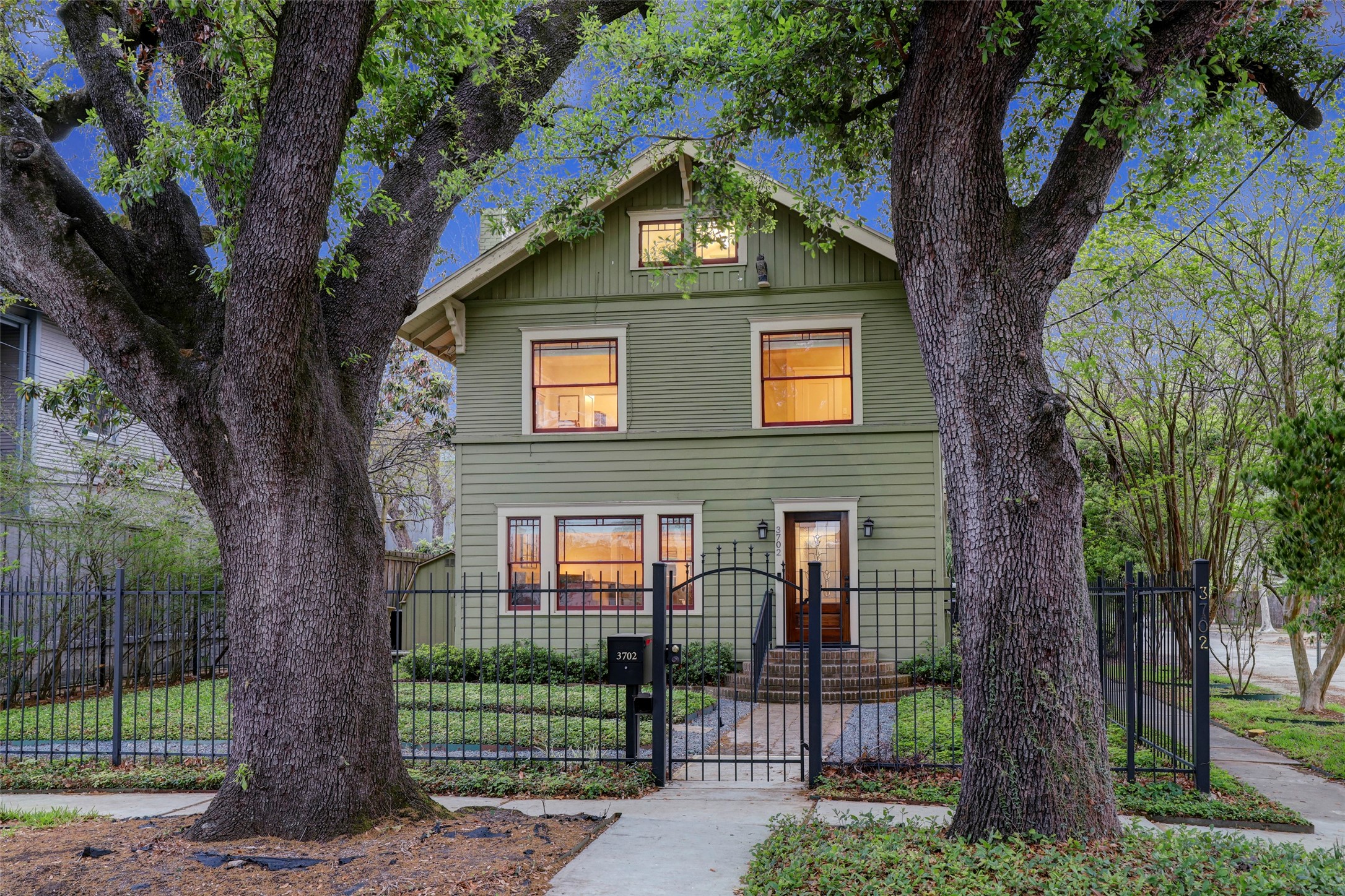 3702 Mount Vernon Street Houston TX 77006