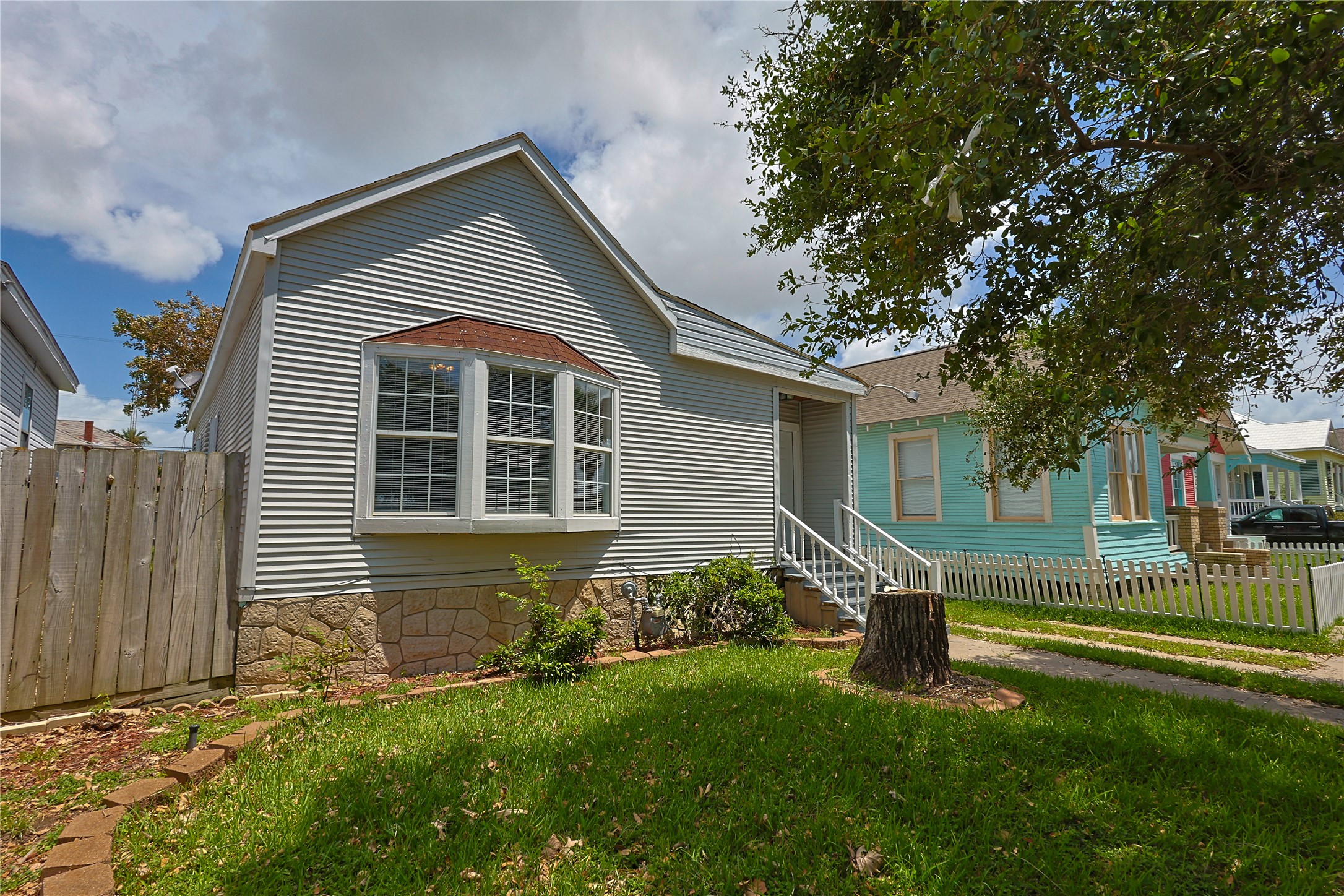 3424 Avenue R 1/2 Galveston TX 77550