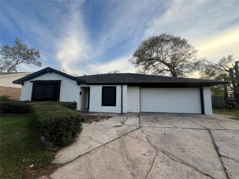 14206 Hollypark Drive Houston TX 77015