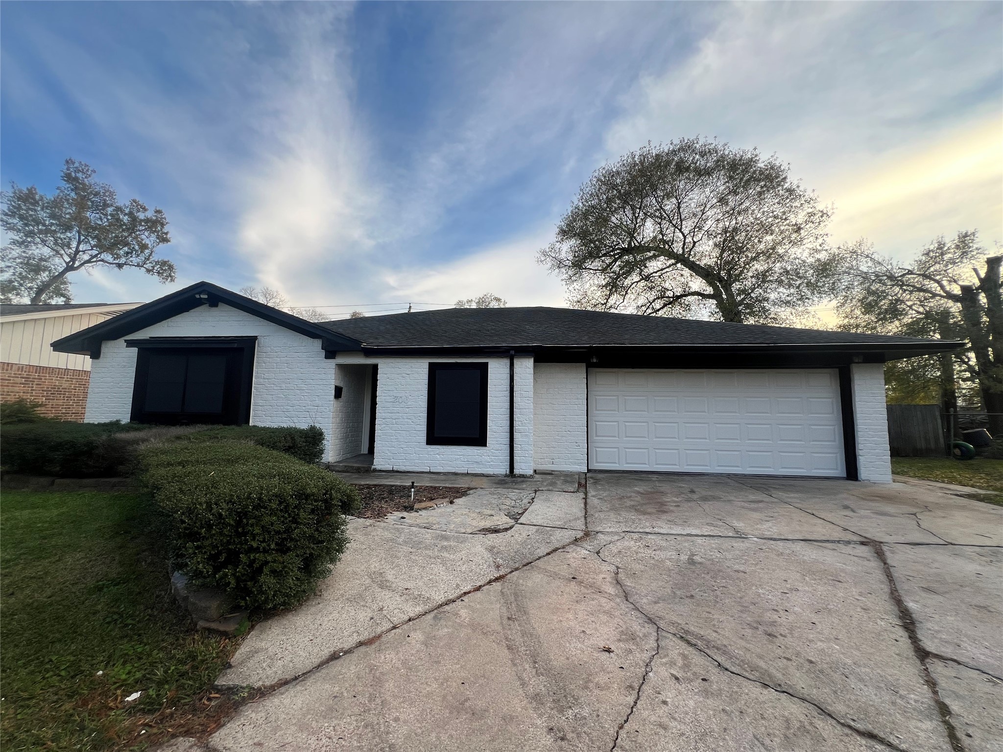 14206 Hollypark Drive Houston TX 77015
