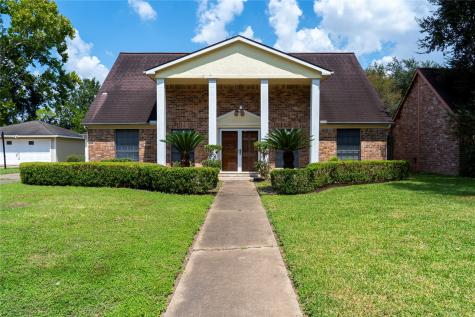 2902 Meadowcreek Drive Missouri City TX 77459