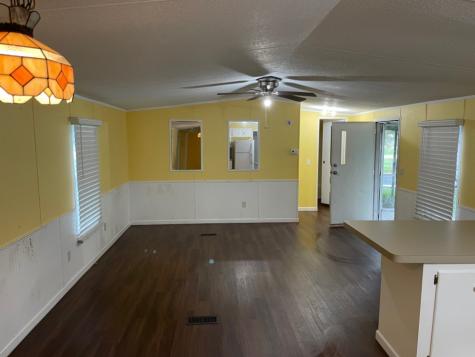 404 Fordtrand Street Ellinger TX 78938