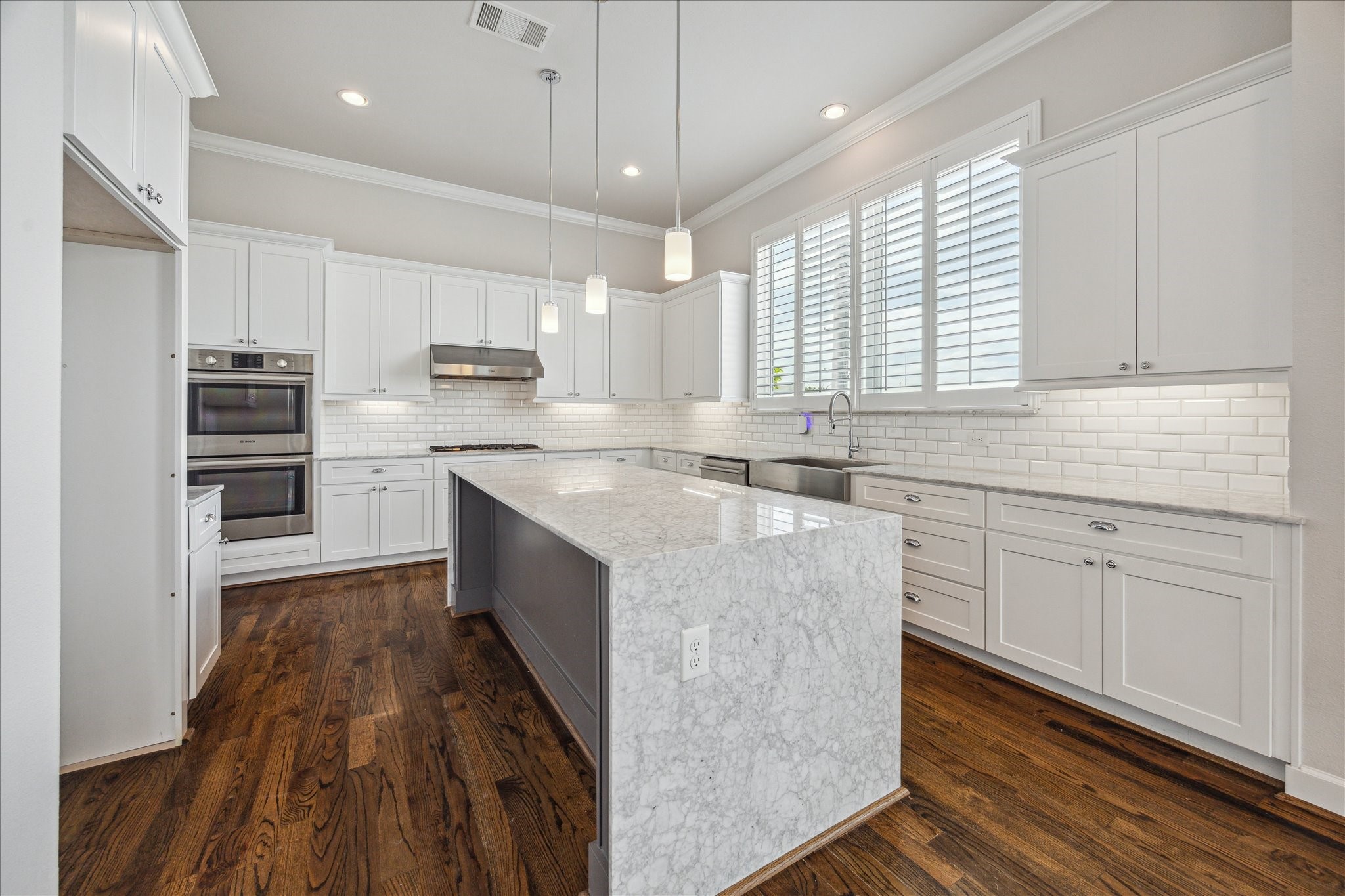 2013 Hickory Street Houston TX 77007