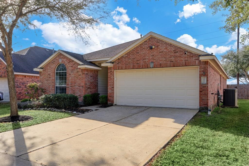 1908 Roaring Springs Drive Pearland TX 77584