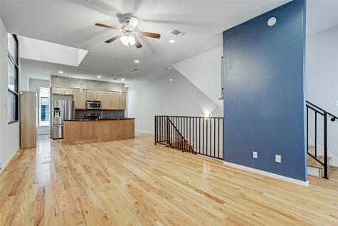 627 W 8th Street Houston TX 77007