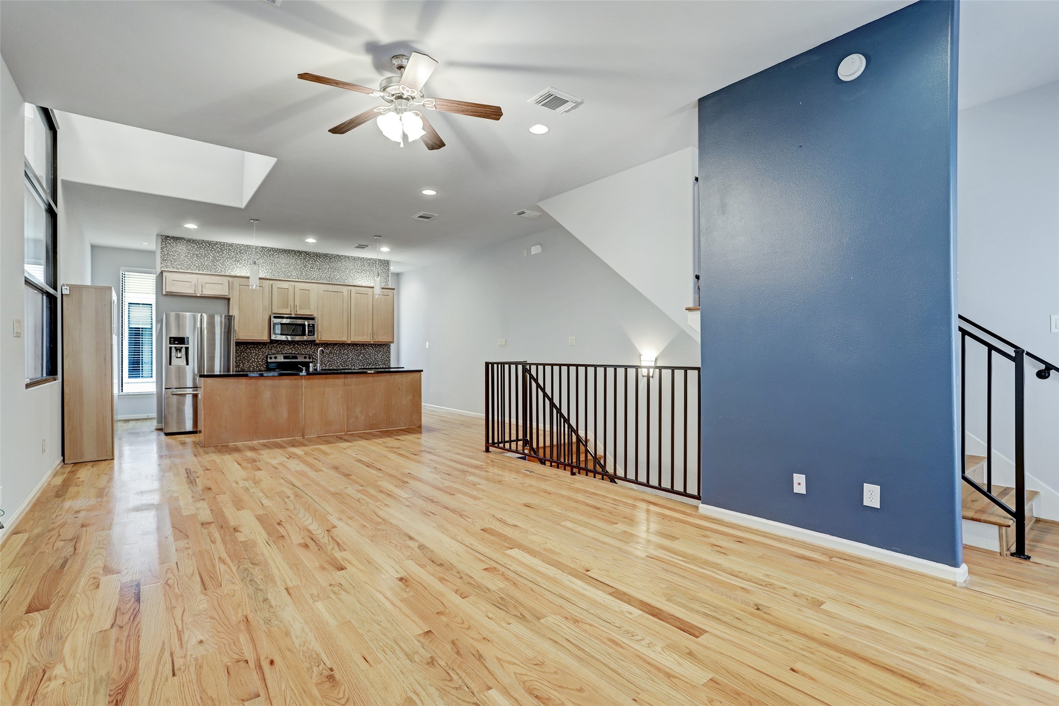 627 W 8th Street Houston TX 77007