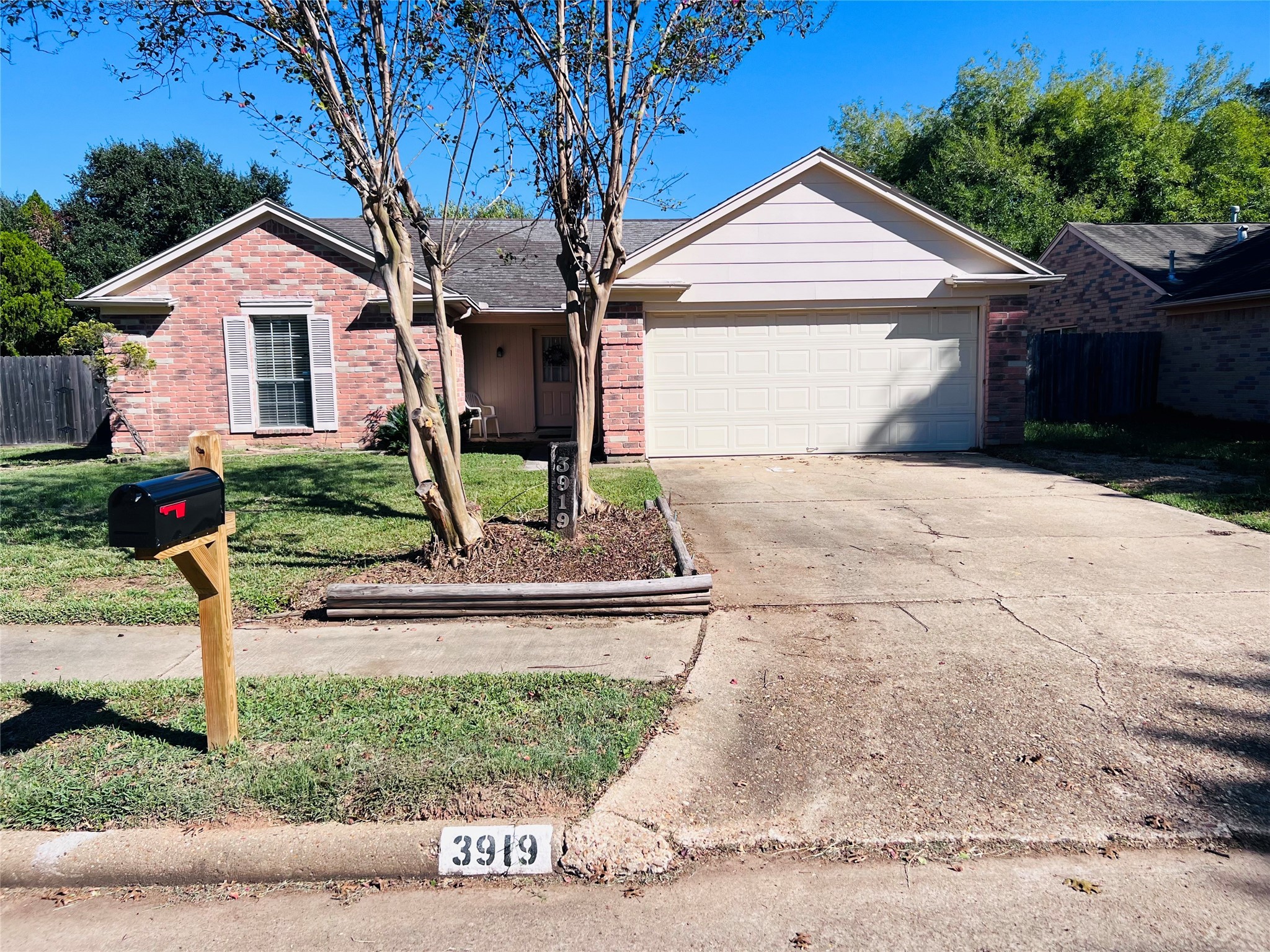 3919 Frontier Drive Sugar Land TX 77479