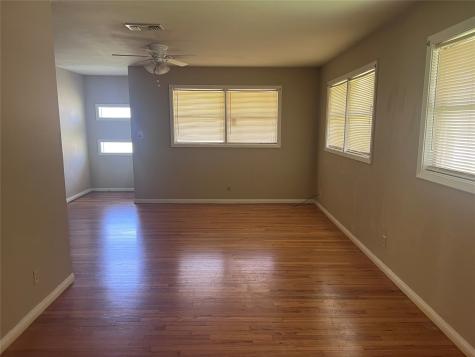 401 Tennie Avenue Wharton TX 77488