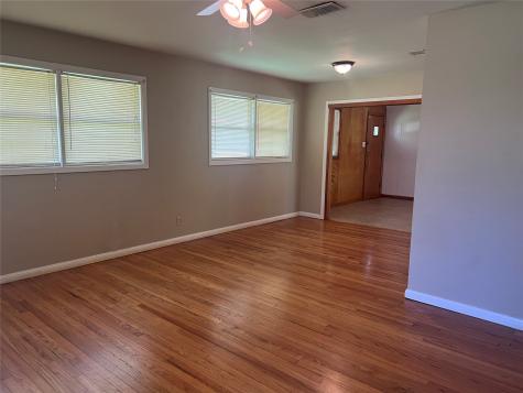 401 Tennie Avenue Wharton TX 77488