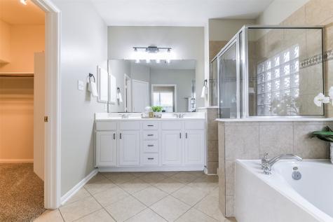 3303 Aspenbrook Court Pearland TX 77581