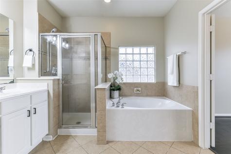 3303 Aspenbrook Court Pearland TX 77581