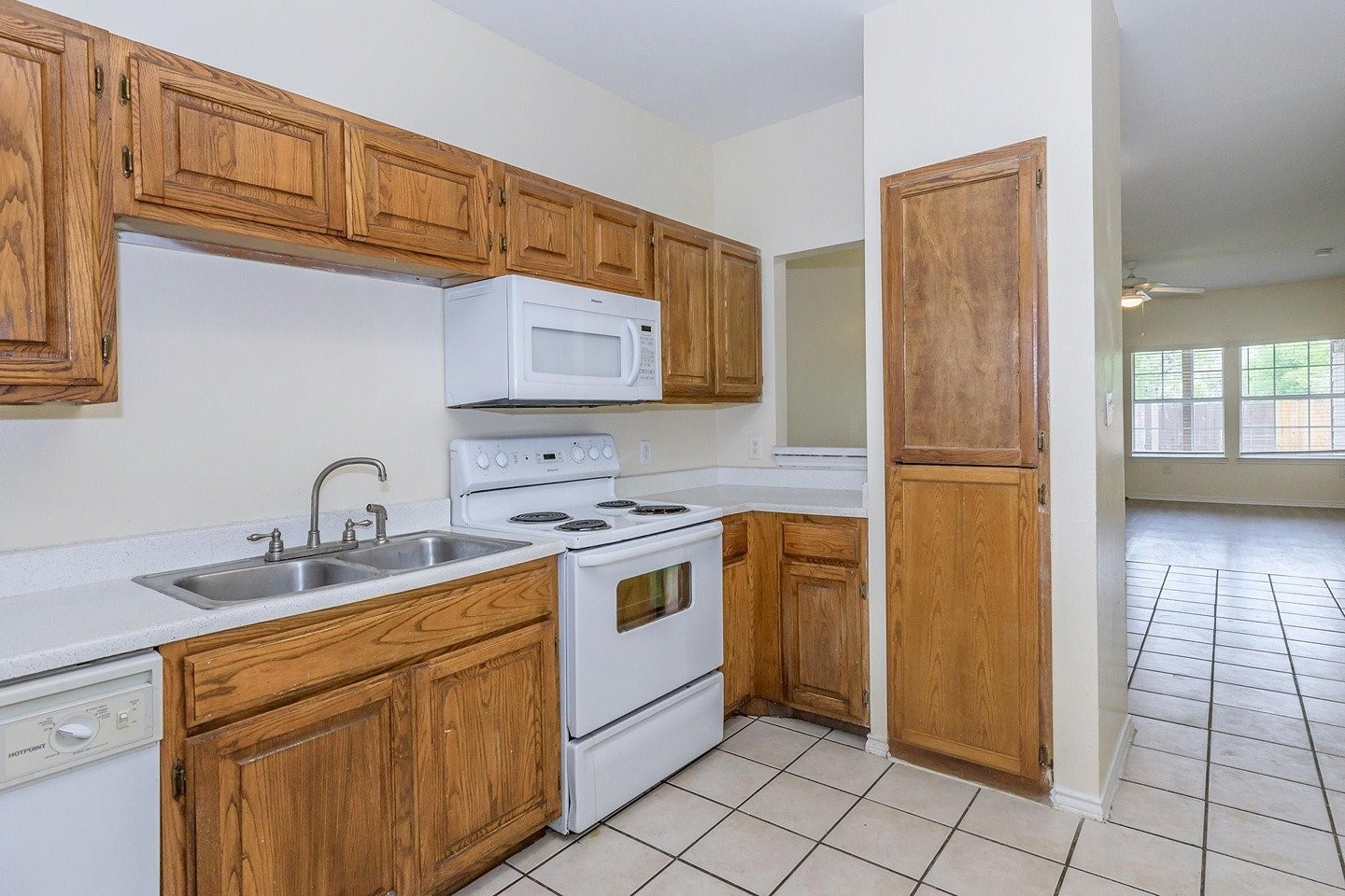 9257 Somerset Road San Antonio TX 78211