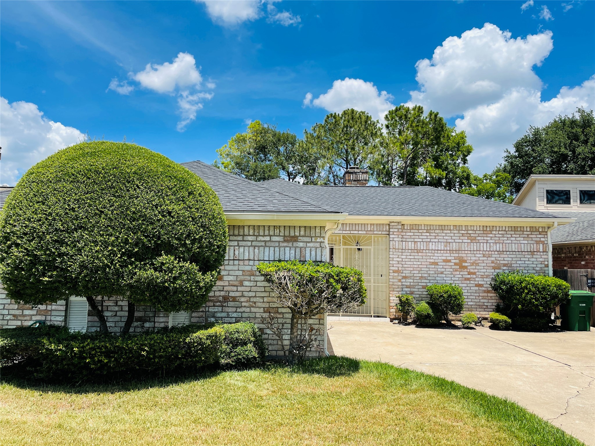 9602 Sandstone Street Houston TX 77036