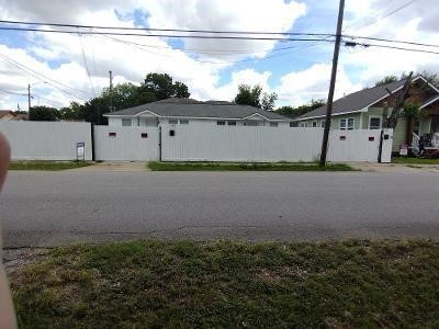 2610 Cochran Street A Houston TX 77009