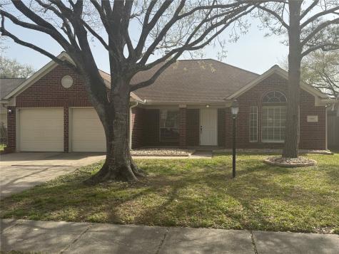 210 Mcvoy Drive League City TX 77573