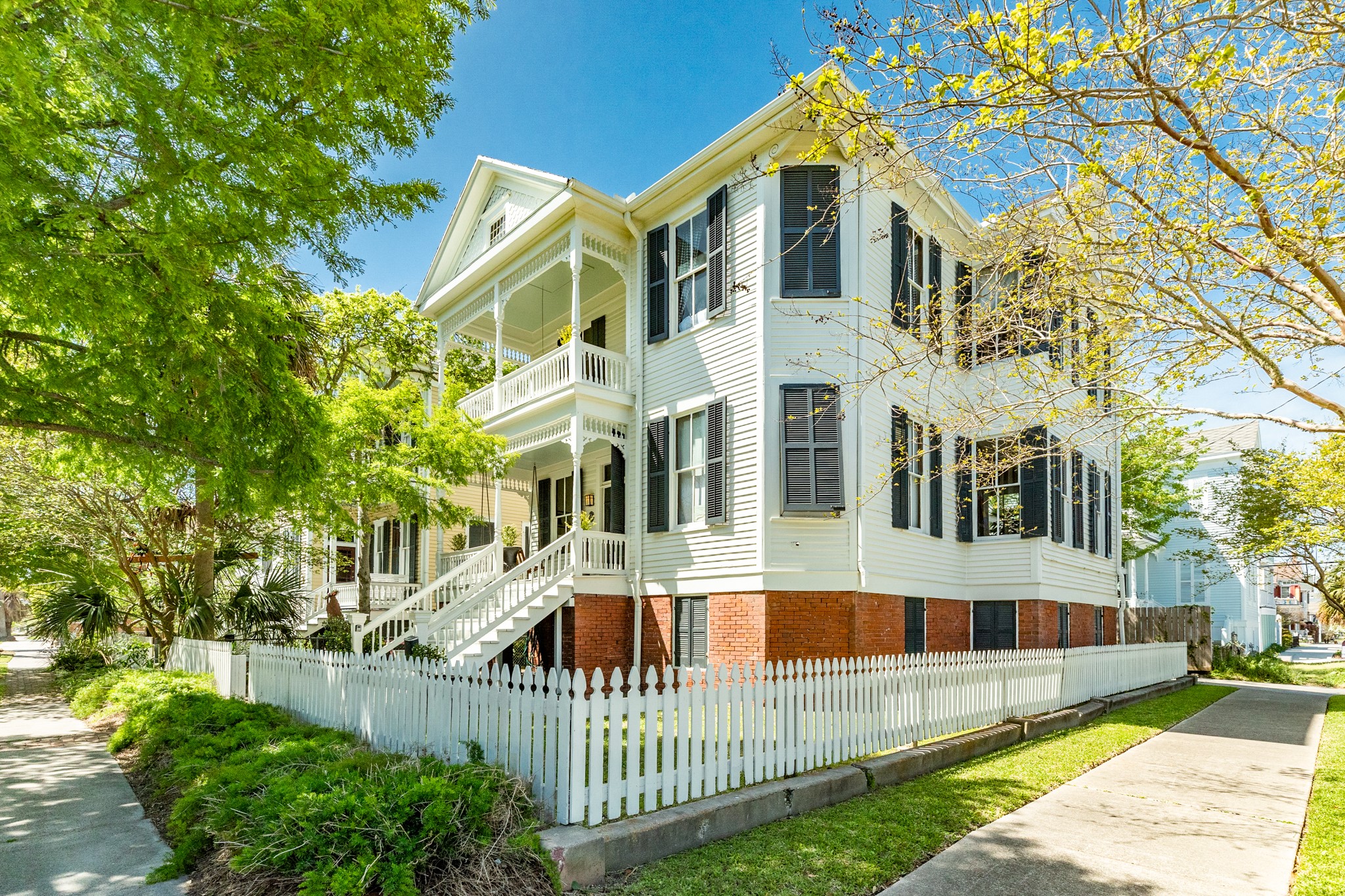 1702 Sealy Street Galveston TX 77550