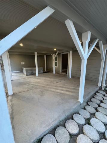 58 County Road 3560 Cleveland TX 77327