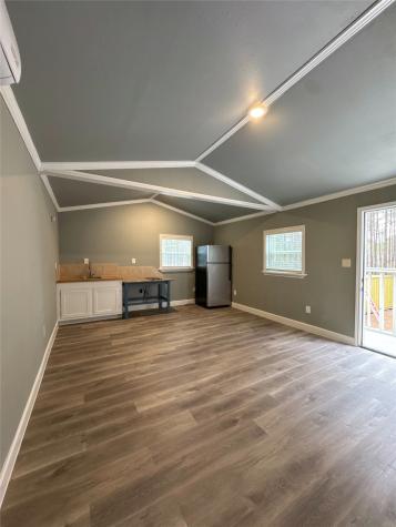 58 County Road 3560 Cleveland TX 77327