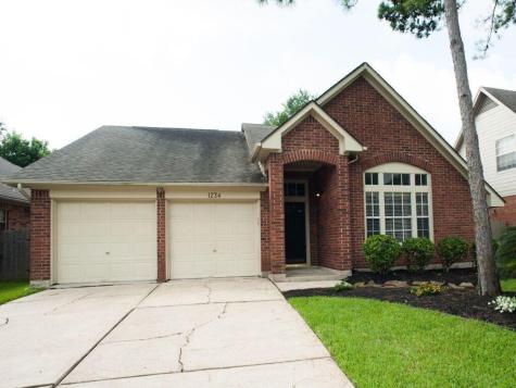 1234 Indian Autumn Trace Houston TX 77062