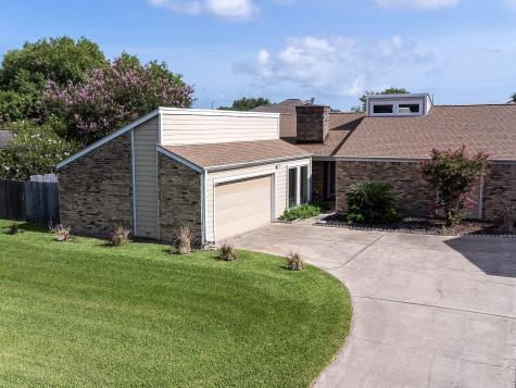 1806 23rd Avenue N Texas City TX 77590