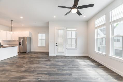 5715 White Magnolia Street Houston TX 77091