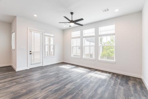 5715 White Magnolia Street Houston TX 77091