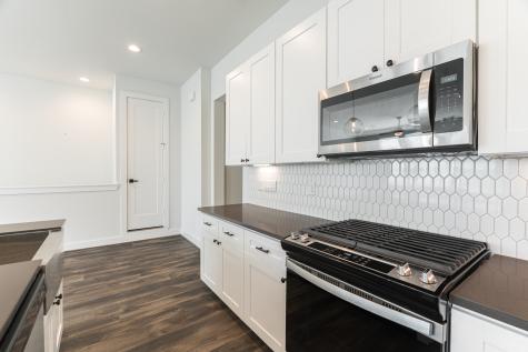 5715 White Magnolia Street Houston TX 77091