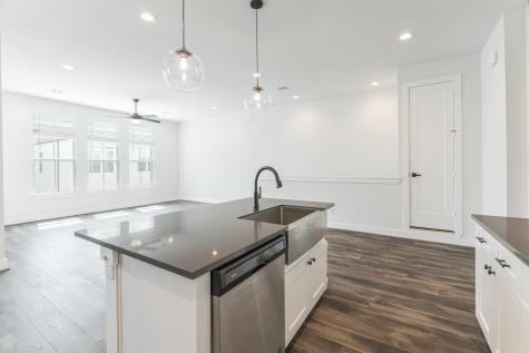 5715 White Magnolia Street Houston TX 77091