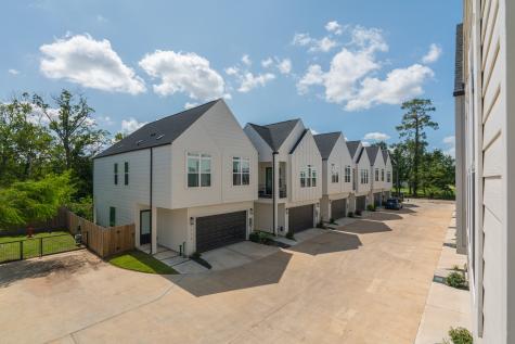 5715 White Magnolia Street Houston TX 77091