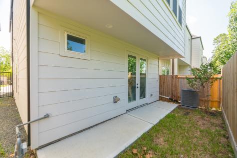 5715 White Magnolia Street Houston TX 77091
