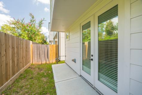 5715 White Magnolia Street Houston TX 77091