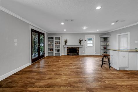 4811 Falvey Street Houston TX 77017