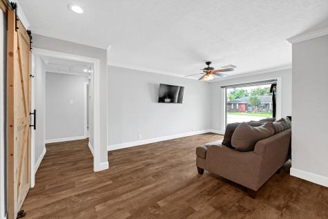 4811 Falvey Street Houston TX 77017