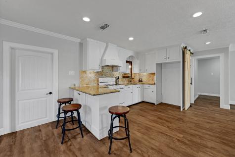 4811 Falvey Street Houston TX 77017