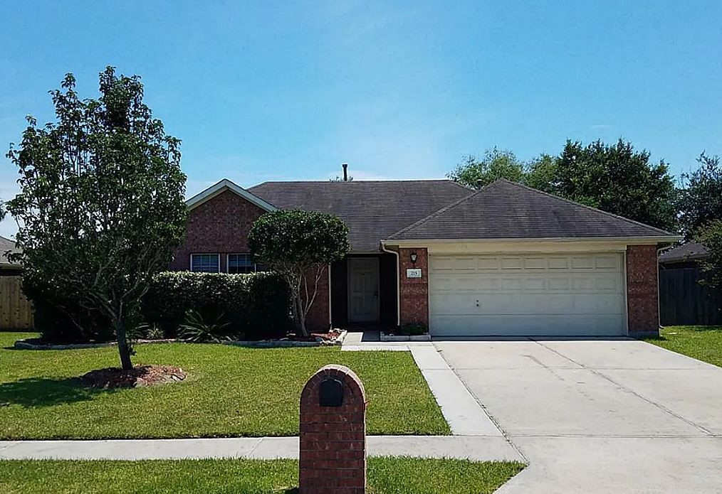 215 Green Isle Avenue Dickinson TX 77539
