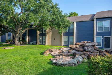 1100 Graham Drive 708 Tomball TX 77375