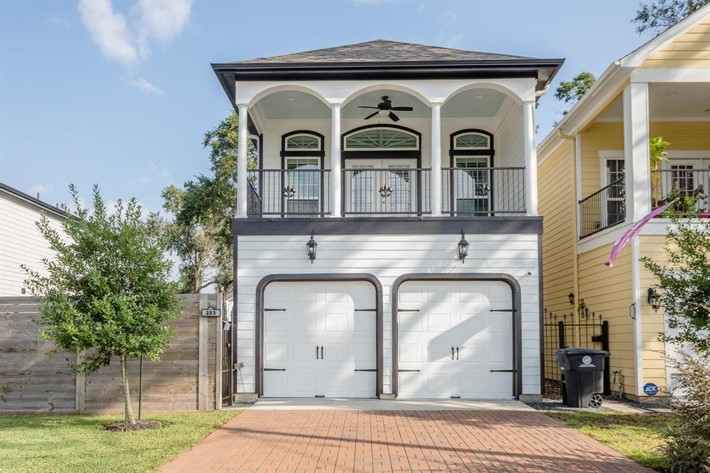 223 Frawley Street Houston TX 77009