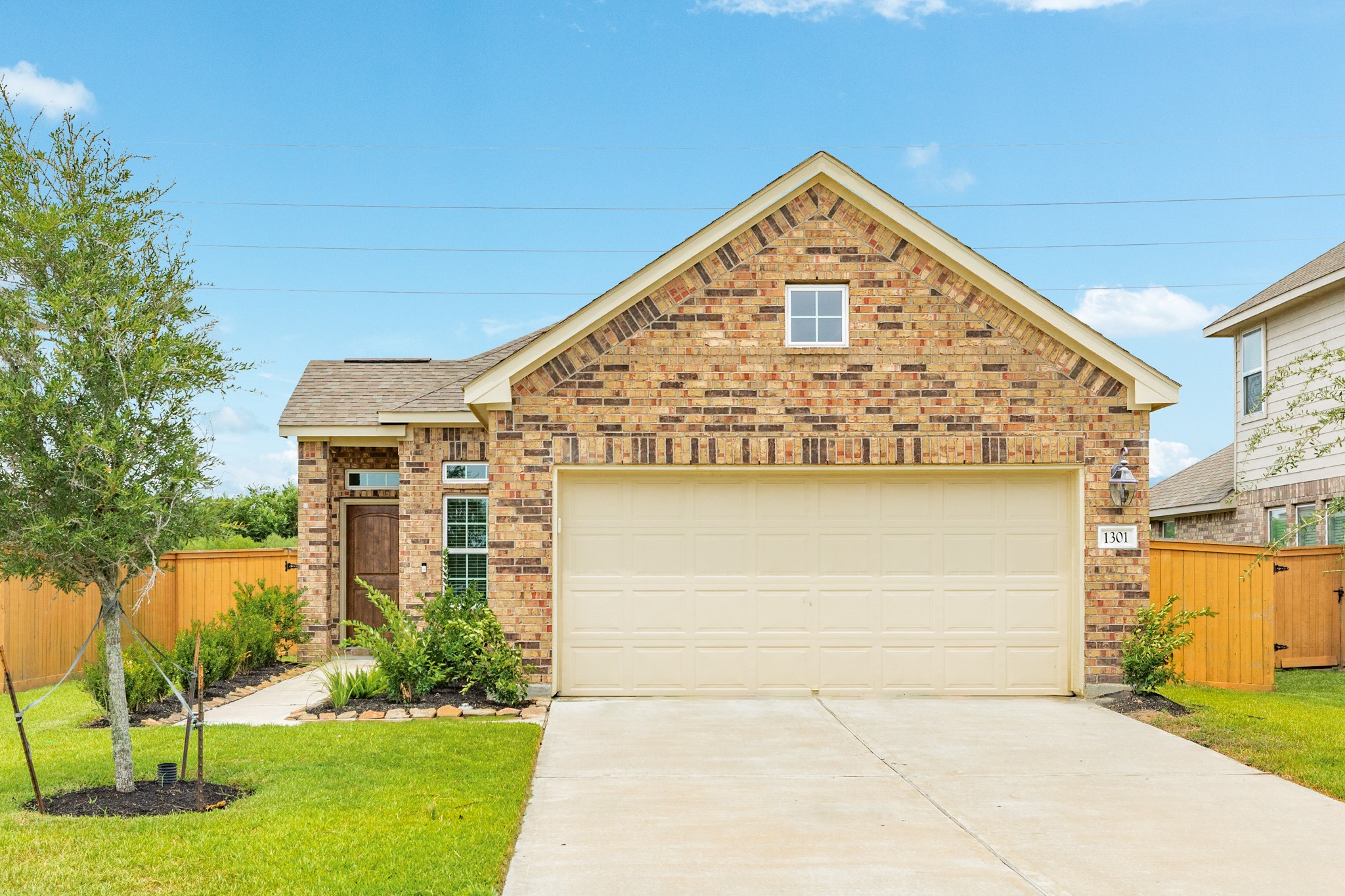 1301 Scarlet Mountain Drive Rosharon TX 77583